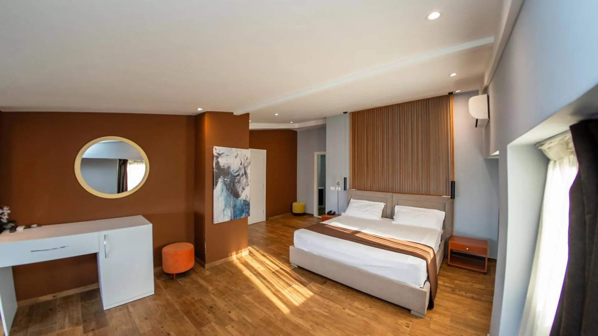 Olivar Hotel Tiran 4*,  Arnavutluk