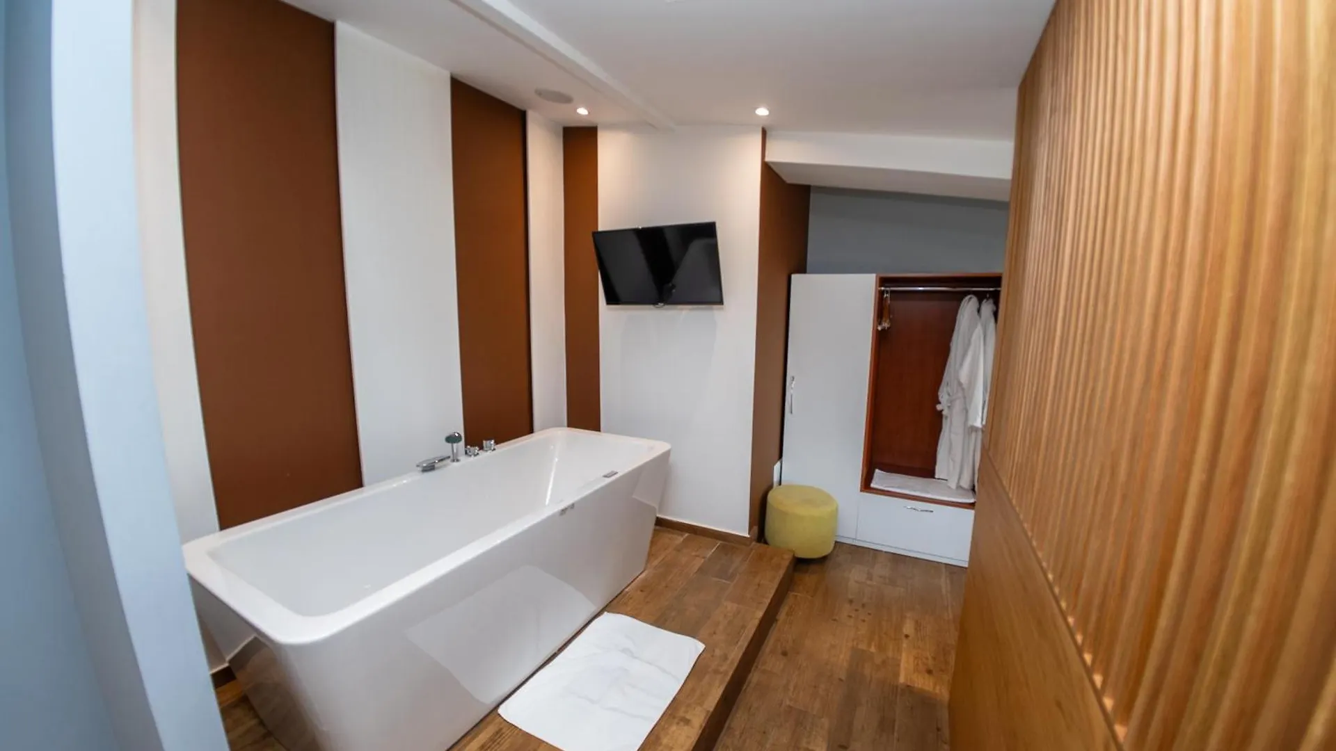 Olivar Hotel Tiran